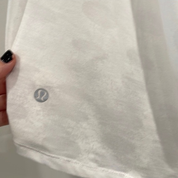 Lululemon High/Low Open Back 🥰 - Picture 8 of 13